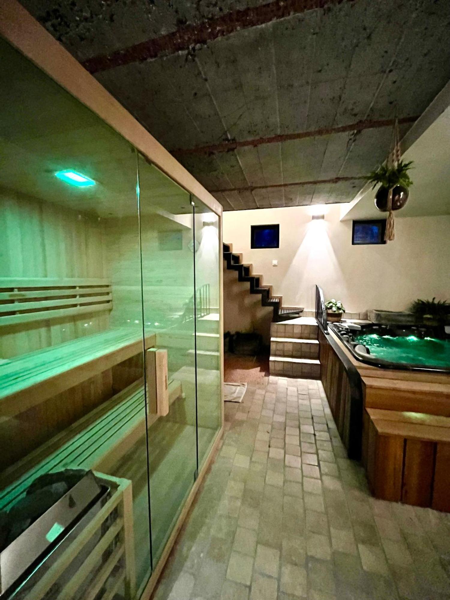 Suite & Spa A La Ferme 1802 Sainghin-en-Mélantois Eksteriør billede